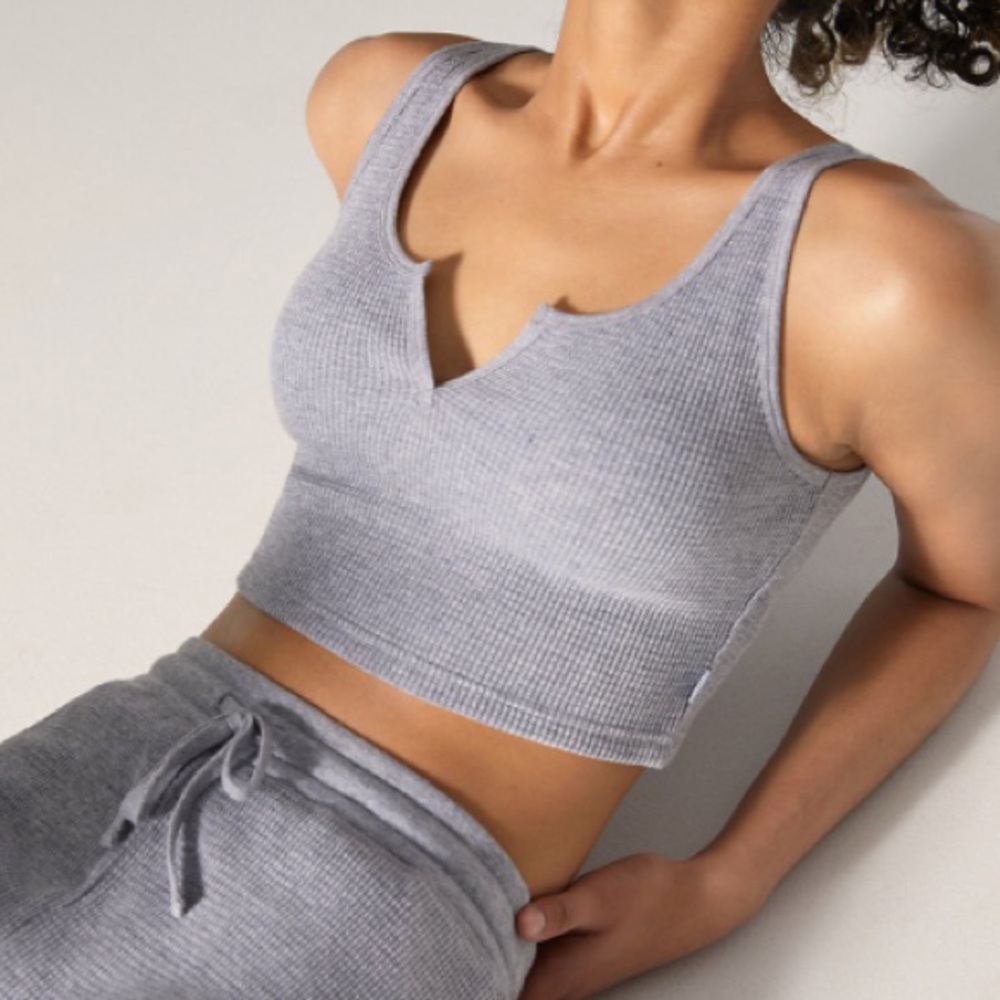 ARITZIA TNA RAYNA CROPPED THERMAL